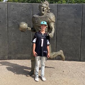 HI GUYS MY NAME IS AIDAN! IM SUPER EXCITED TO JOIN POSHMARK AND SHARE MY CLOSET!